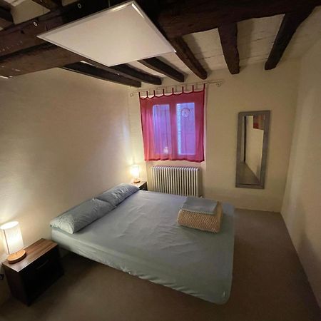 Attic In The Old Town Módena Exterior foto